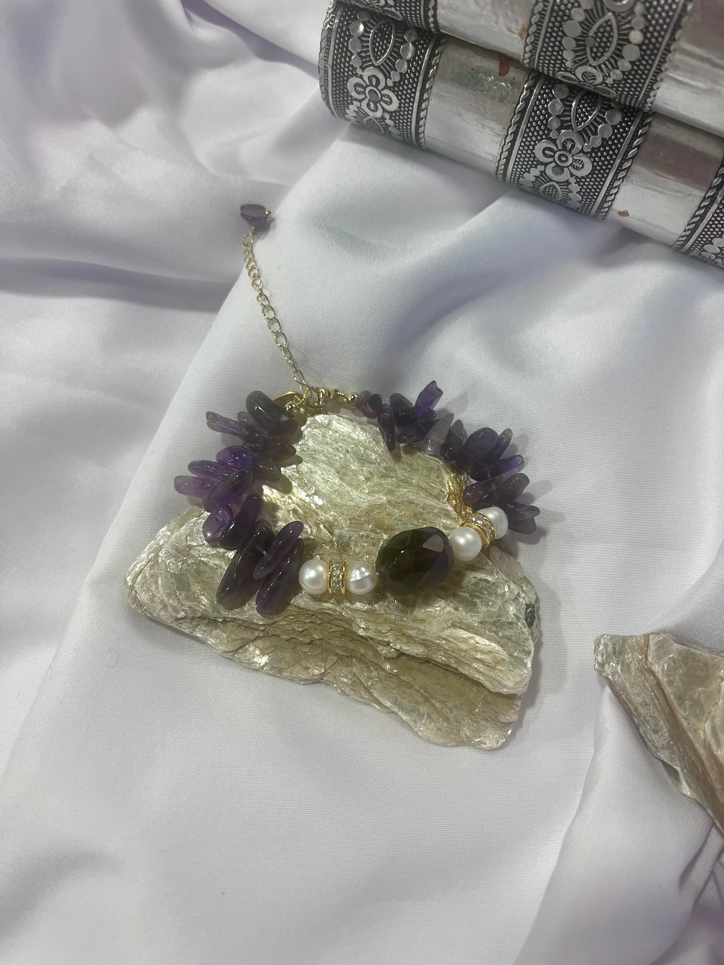 Moonlit Gemstone Collection Amethyst & Biwa Pearl Bracelet