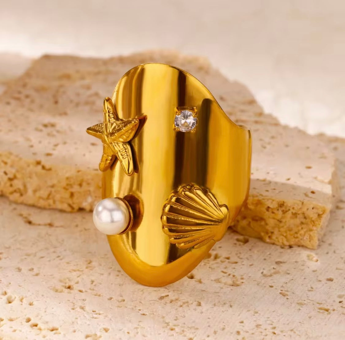 Gold Stainless Steel Shell & Starfish Ring – Ocean-Inspired Adjustable Statement