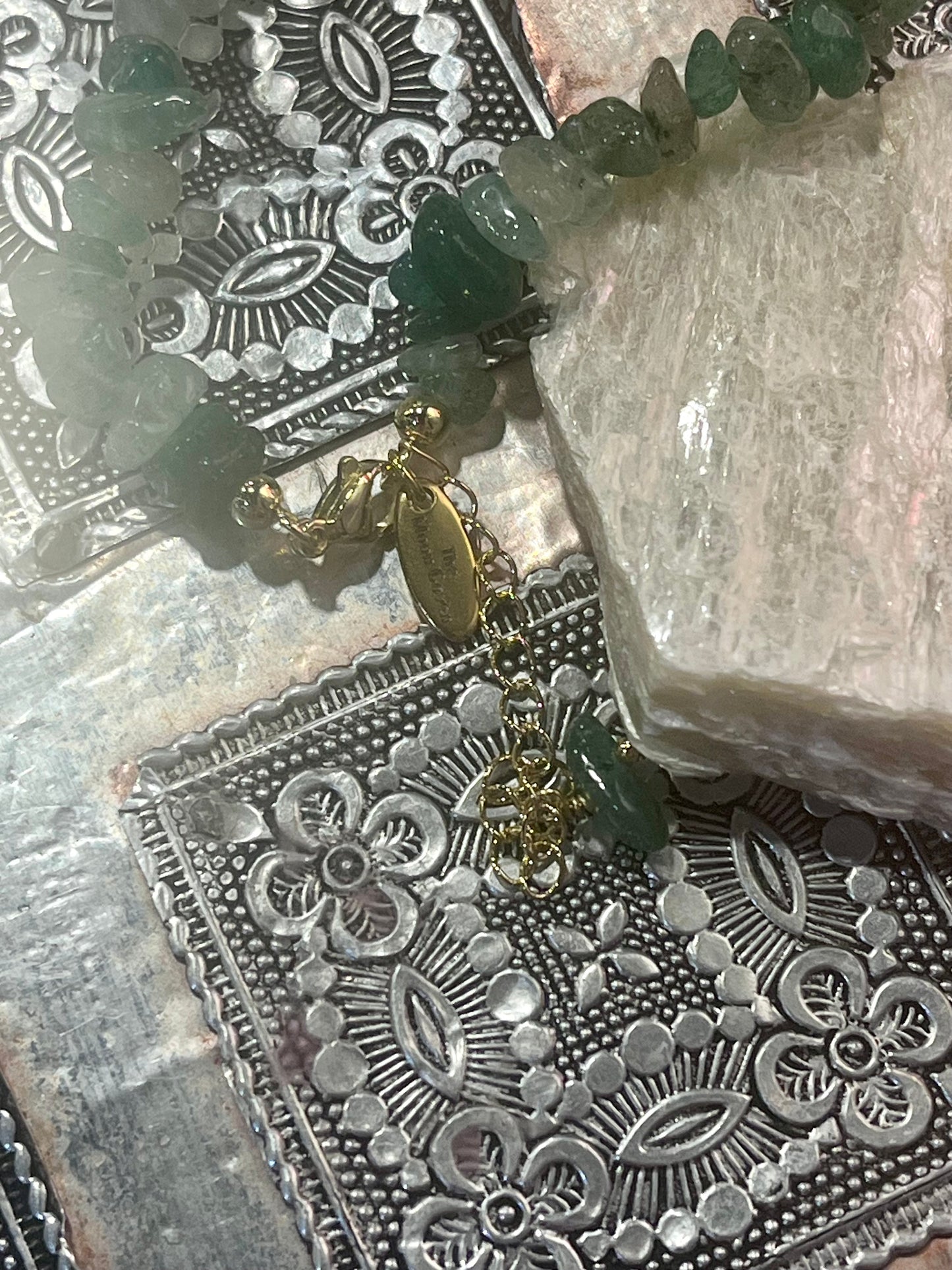 Green Aventurine & Biwa Pearl Bracelet ā Gold Accent Healing Jewelry