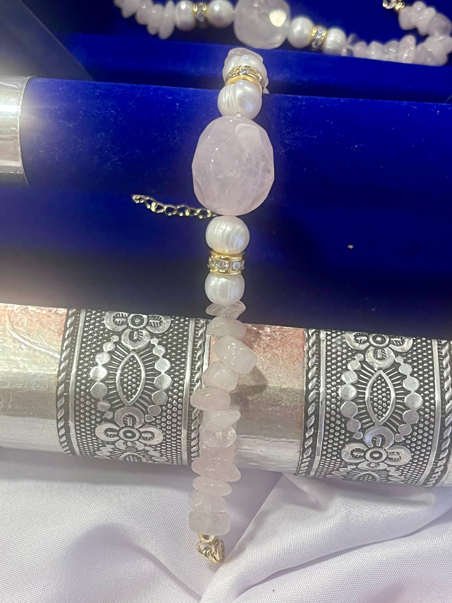 Rose Quartz & Biwa Pearl Bracelet ā Gold Accent Love Crystal Jewelry