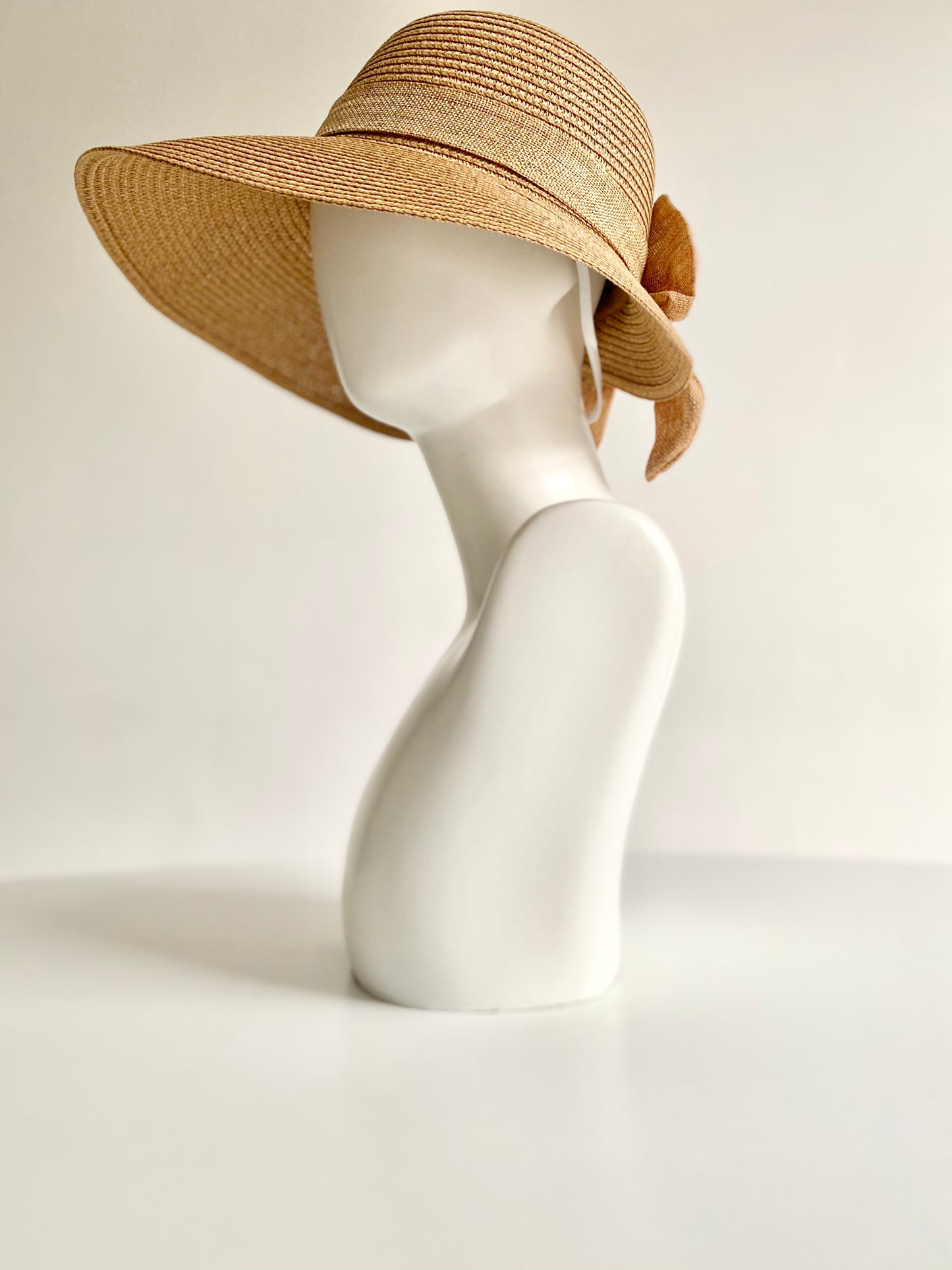 Sunset Bow Wide Brim Hat – Adjustable with Wind Strap