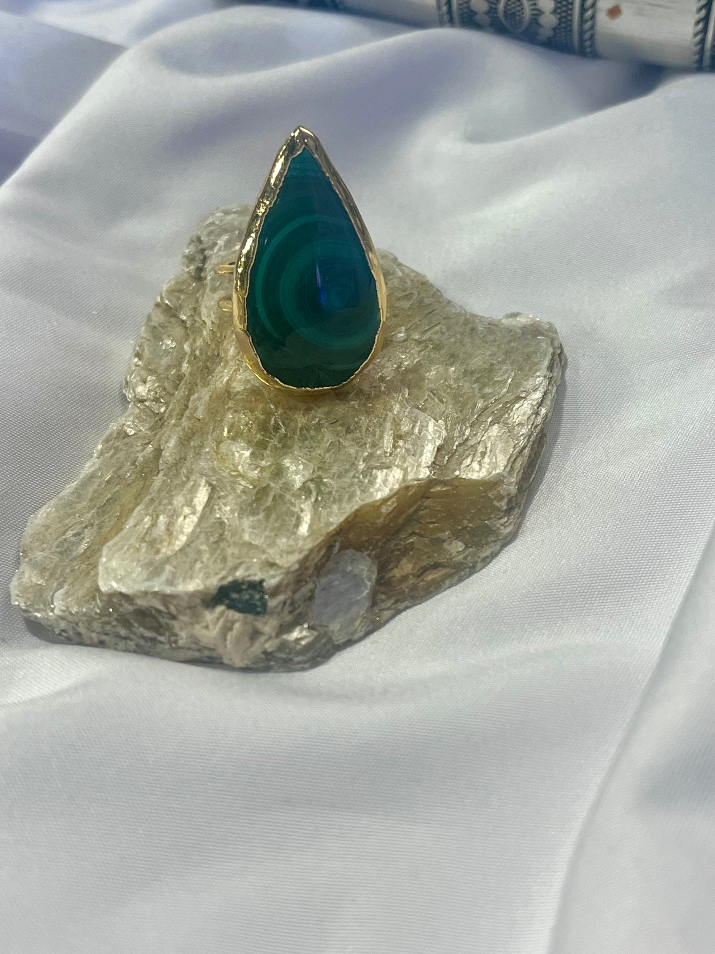 Emerald Flame Malachite Ring – Adjustable Natural Stone Jewelry