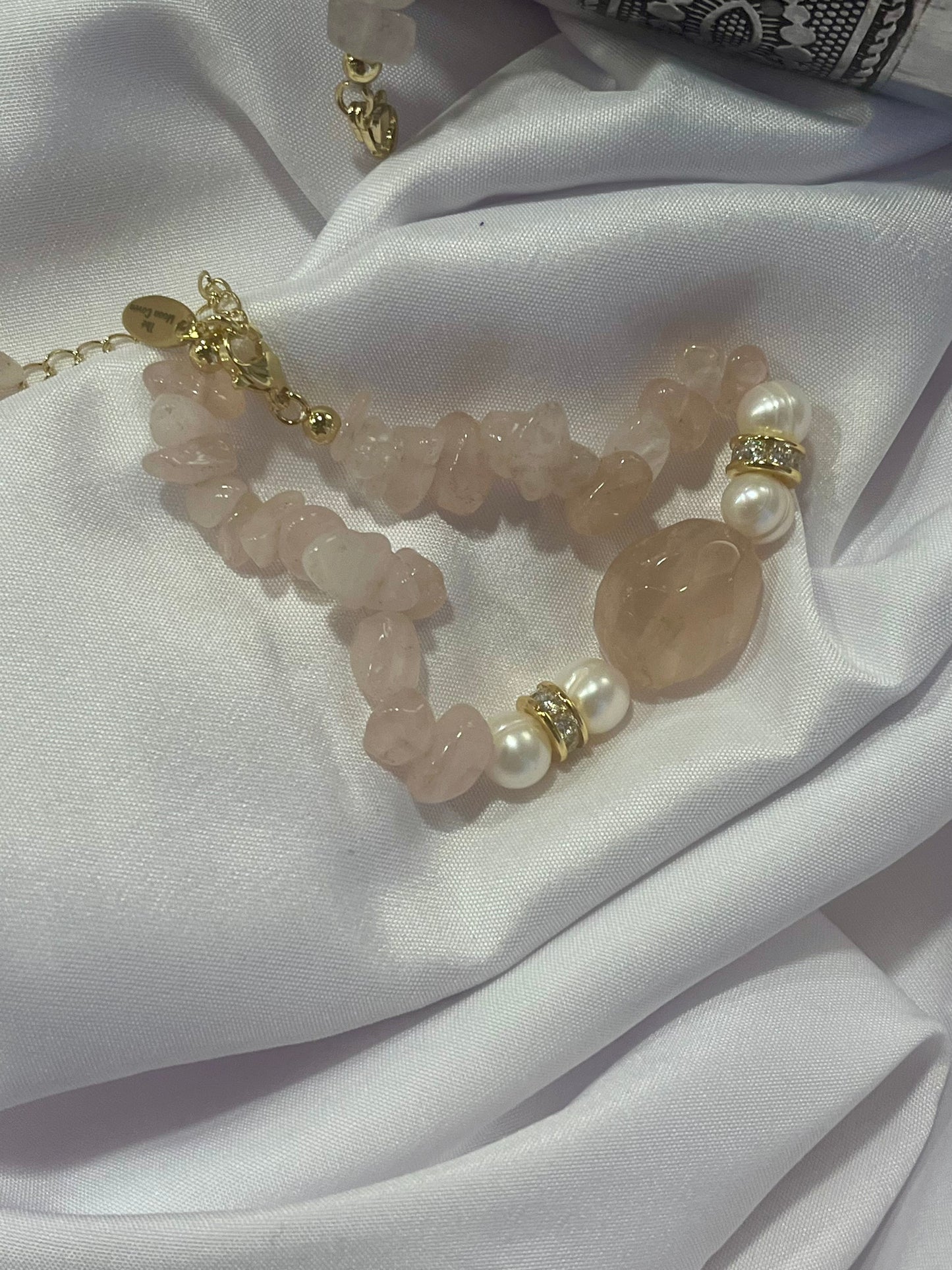 Rose Quartz & Biwa Pearl Bracelet ā Gold Accent Love Crystal Jewelry