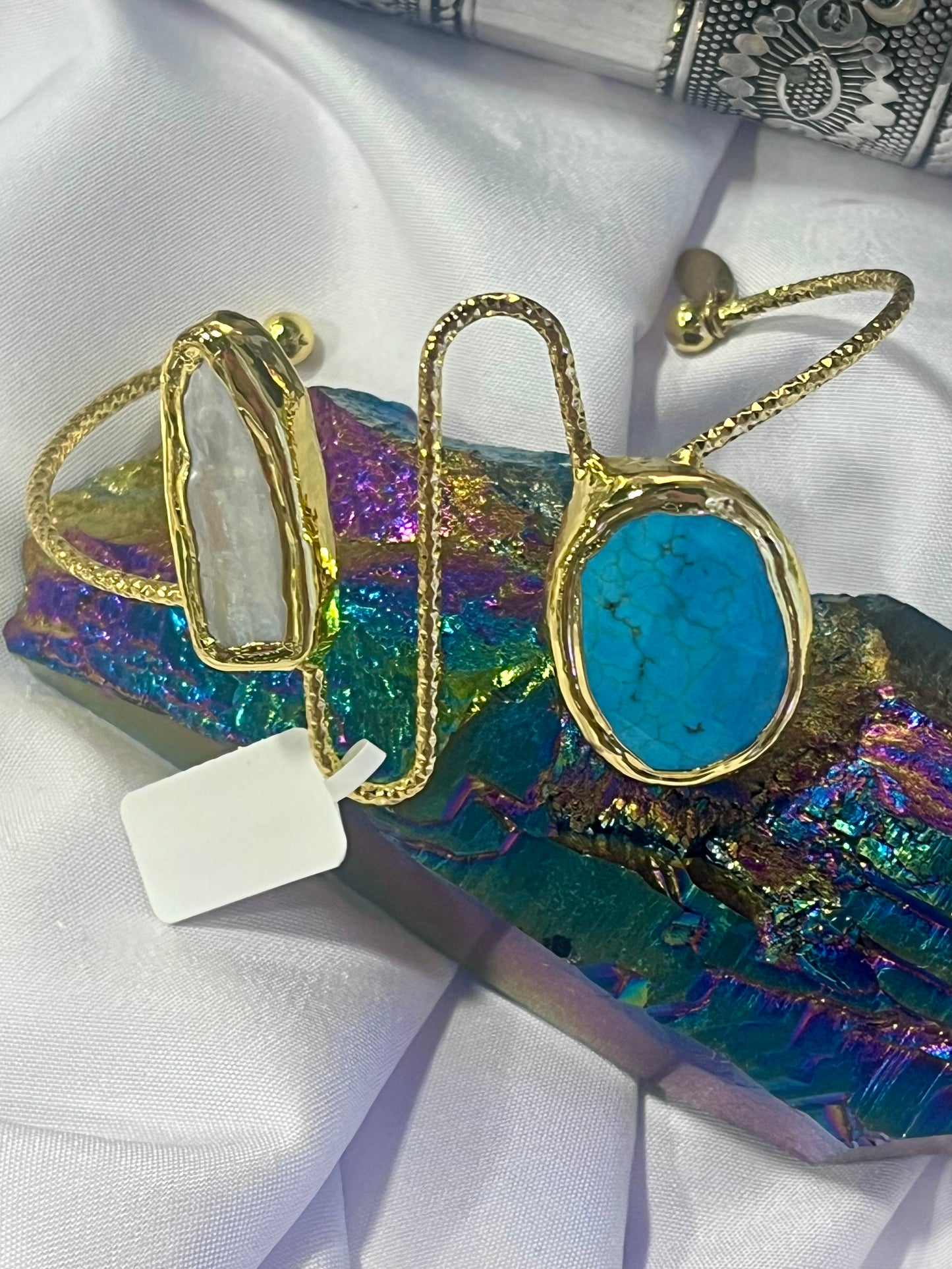 Golden Turquoise & Biwa Pearl Cuff Bracelet ā Unique Stone Jewellery