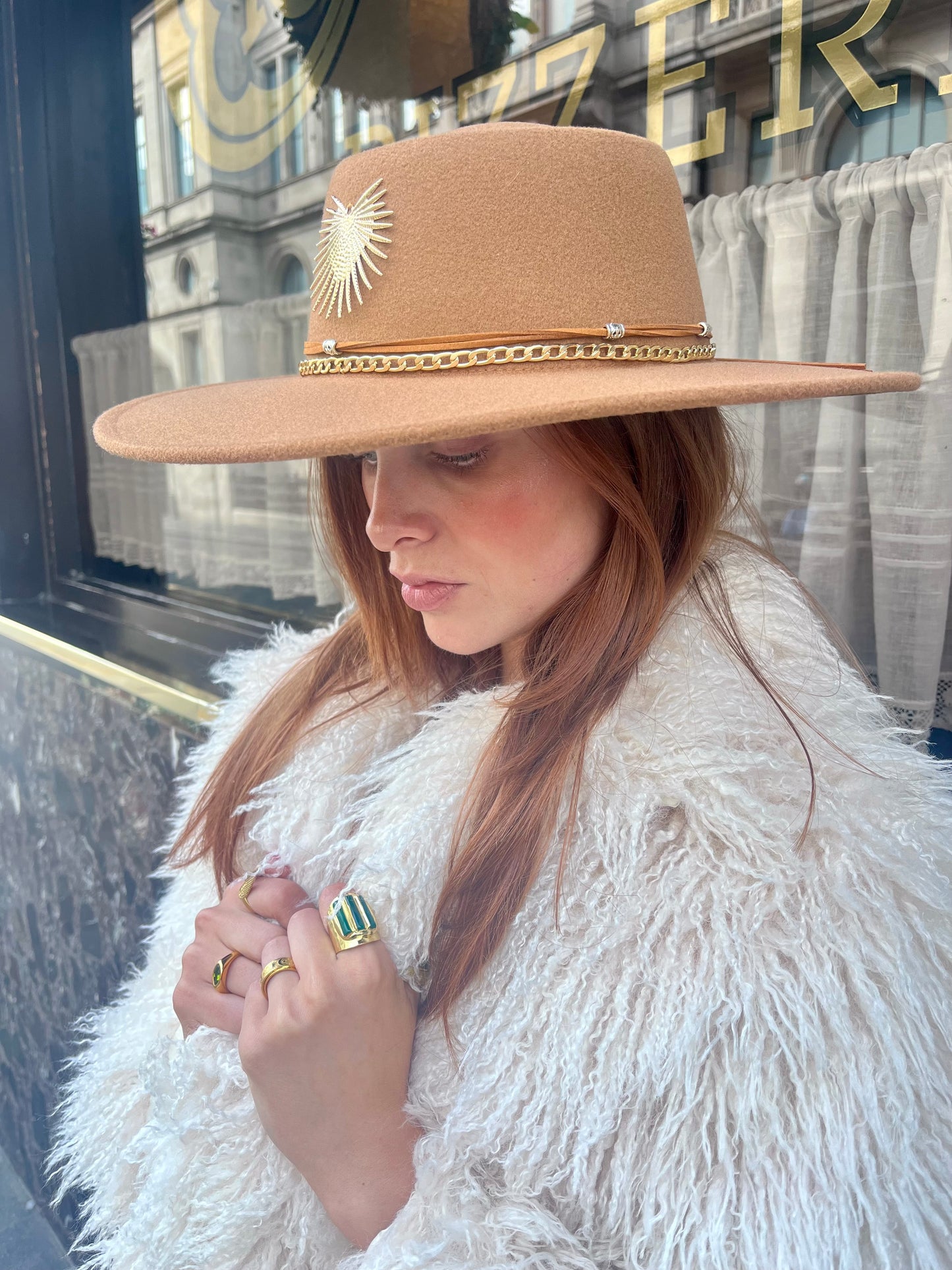Tan Wide Brim Western Fedora β Gold Chain