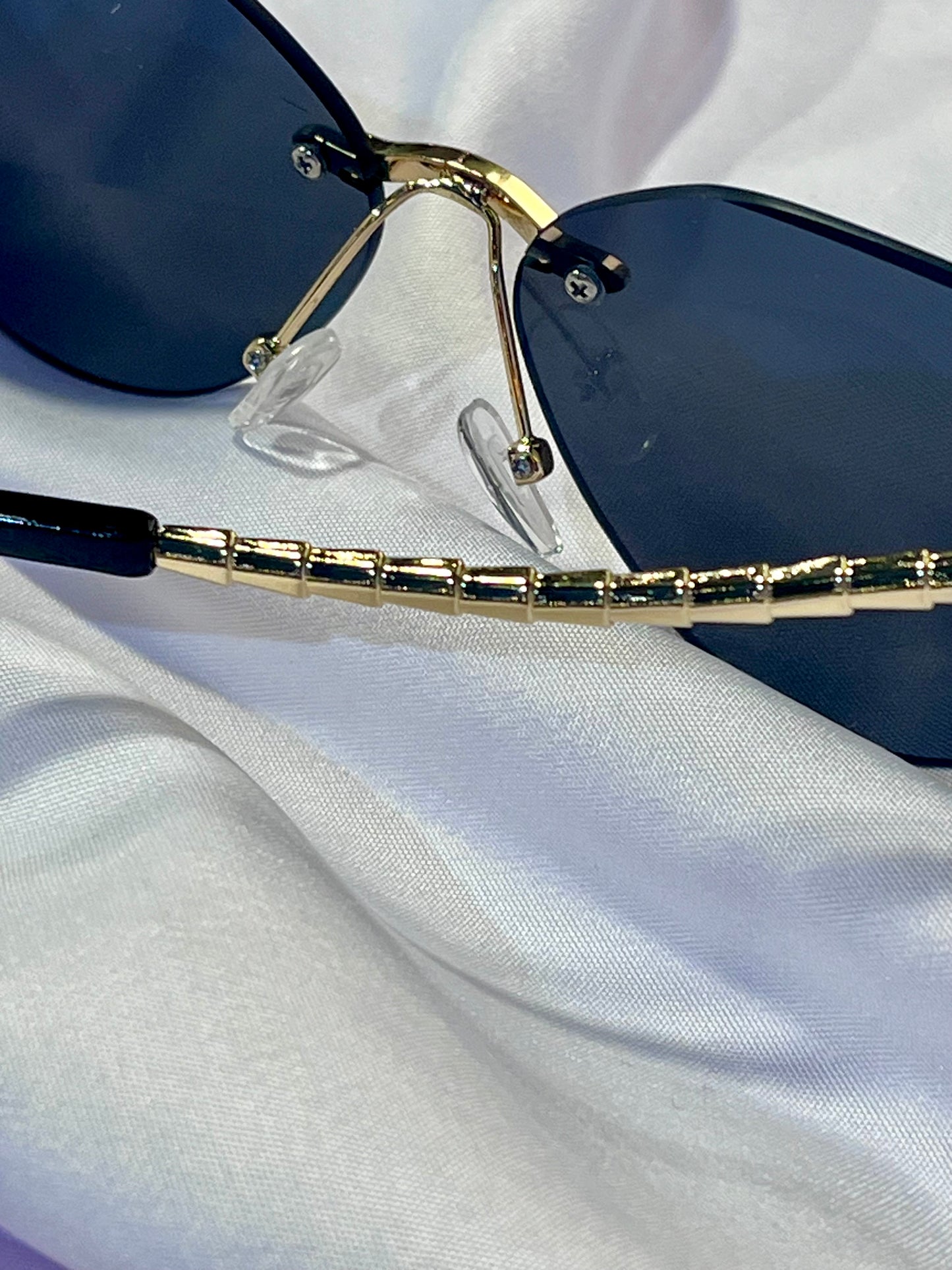 Selena Snake Detail Cat-Eye Sunglasses Black