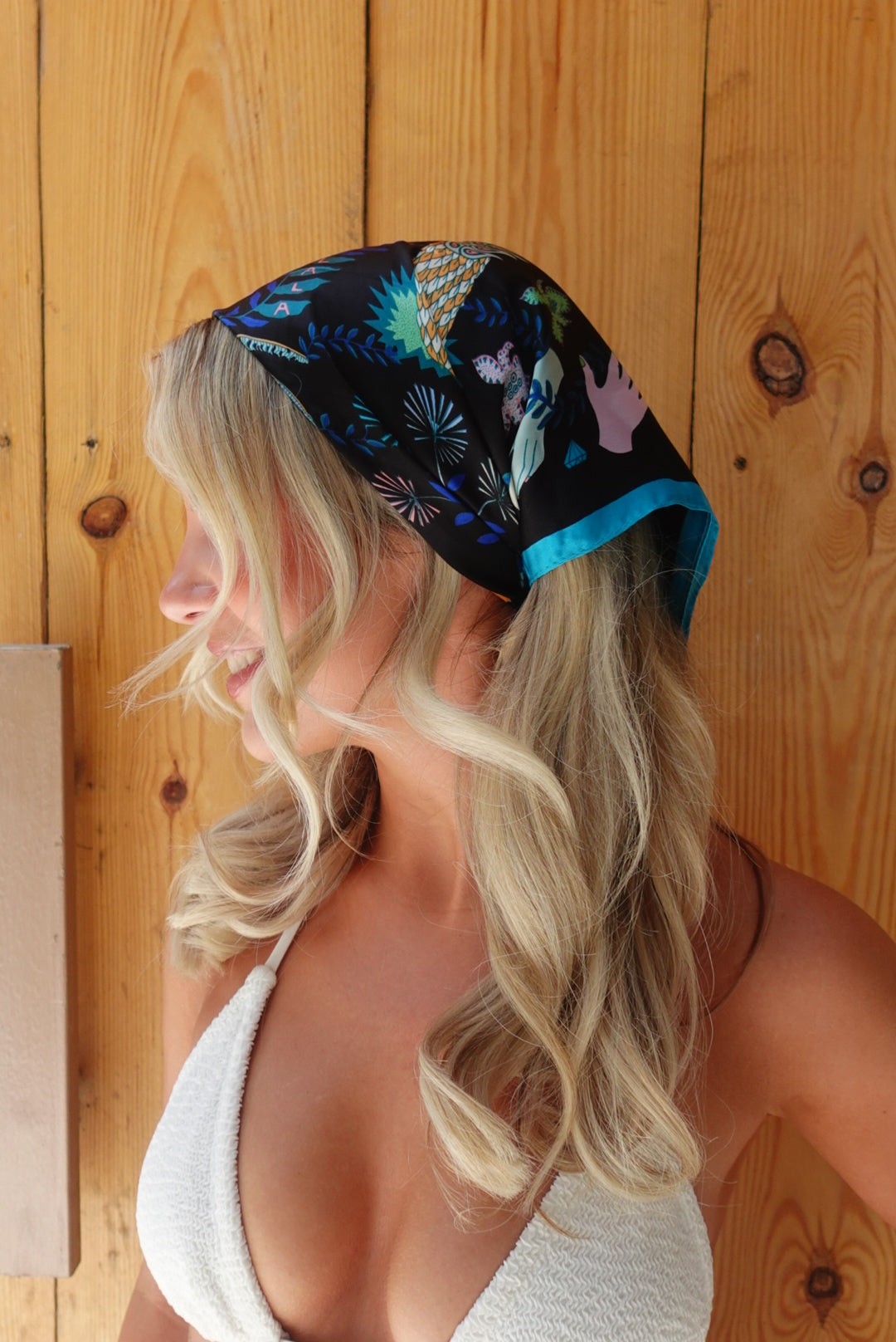 Protection Fatima Satin Scarf – Blue & Black