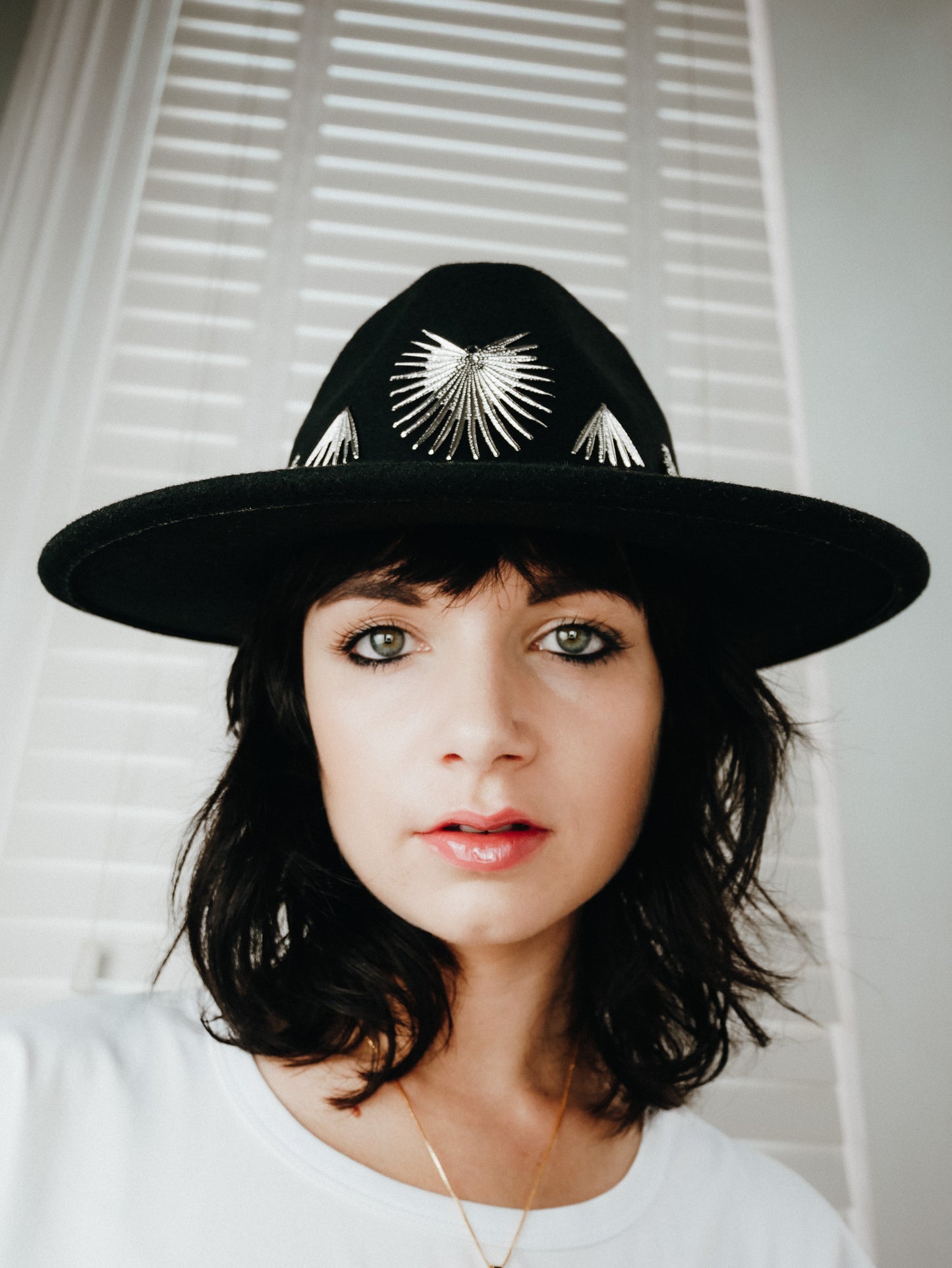 Moon Dance Black Fedora ā Silver Charm Detail (Adjustable)