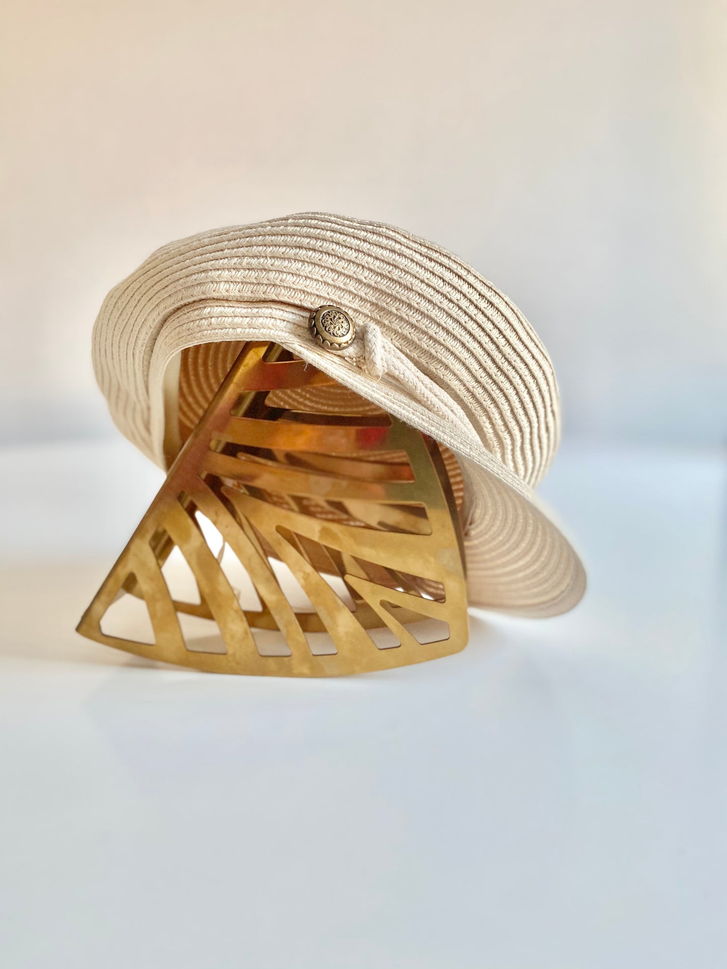 Cream Textured Baker Boy Cap – Vintage Charm