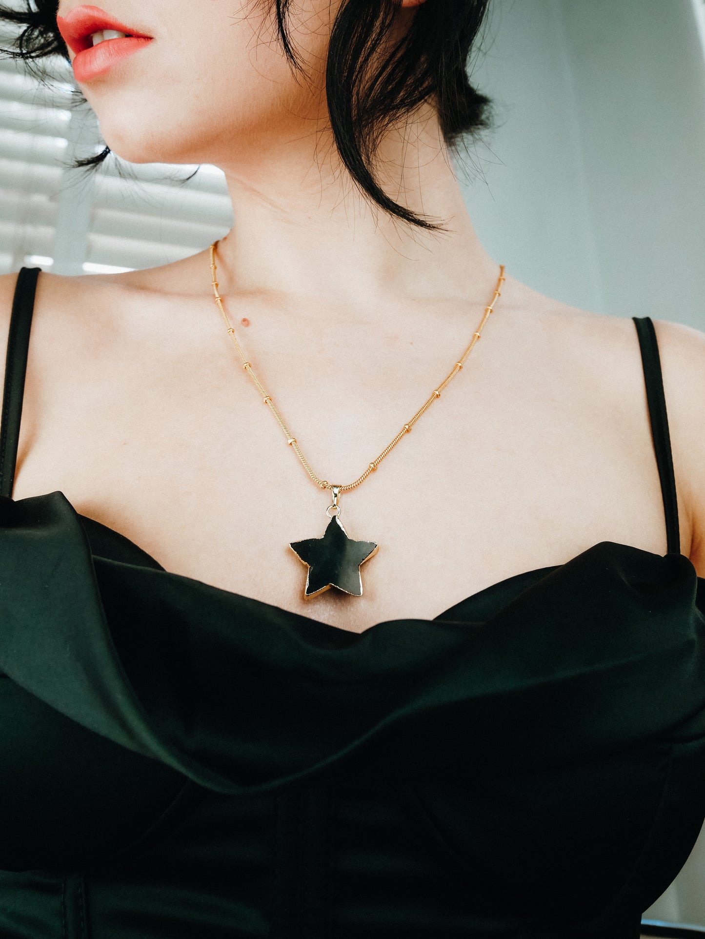 Black obsidian star gold necklace