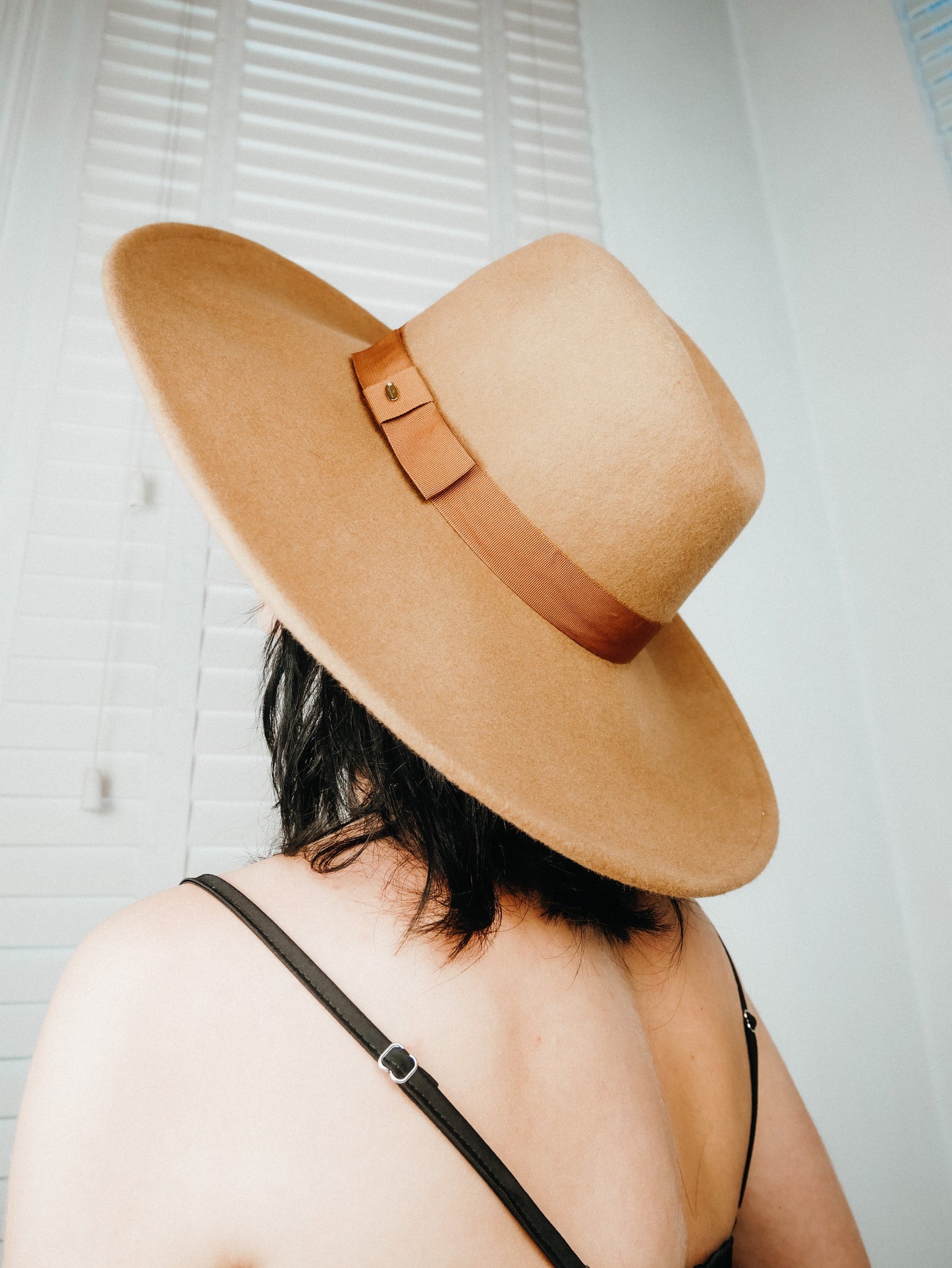 Goddess Grande Camel wide brim fedora hat