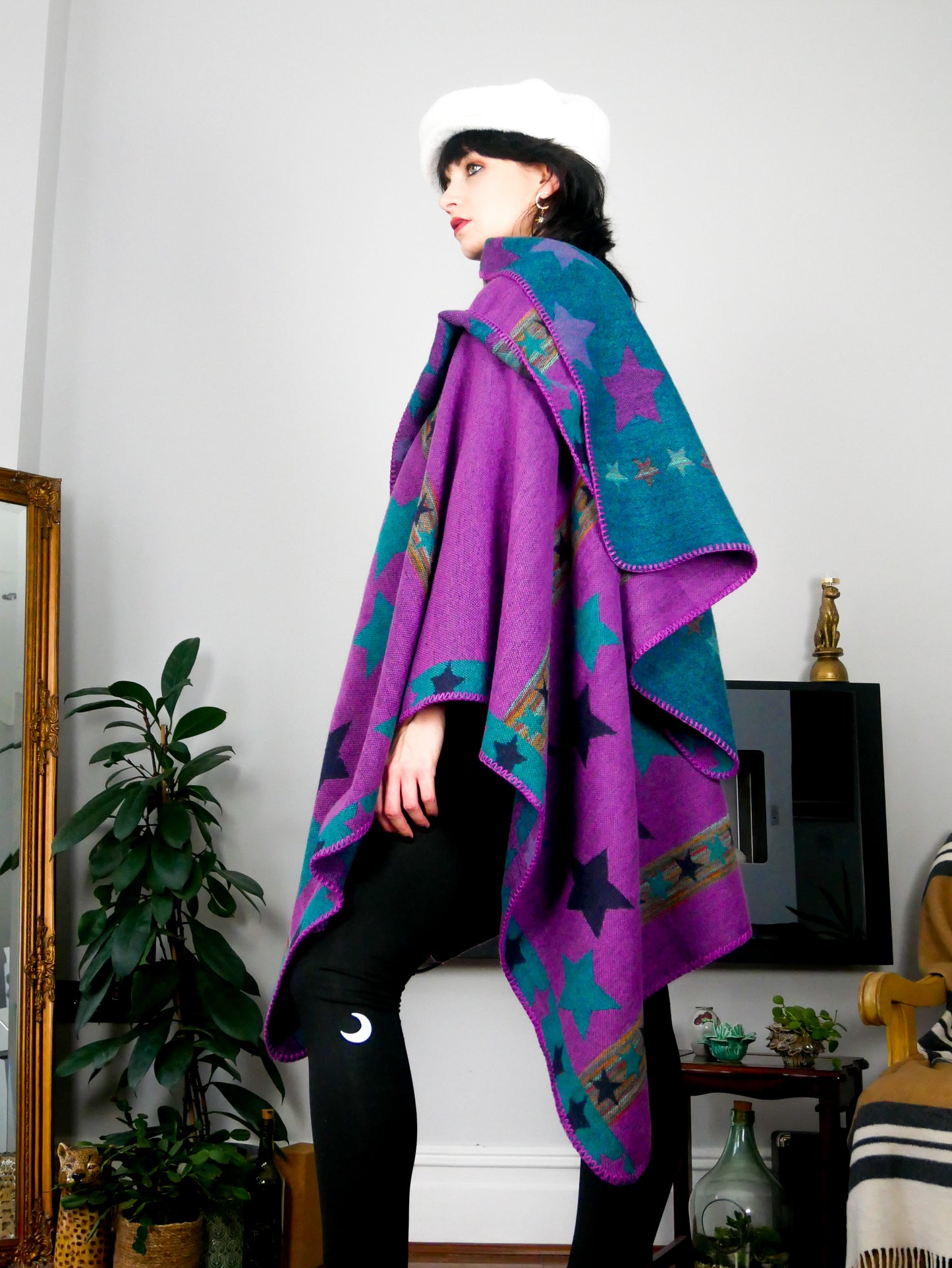 Fuchsia and blue star print kimono shawl