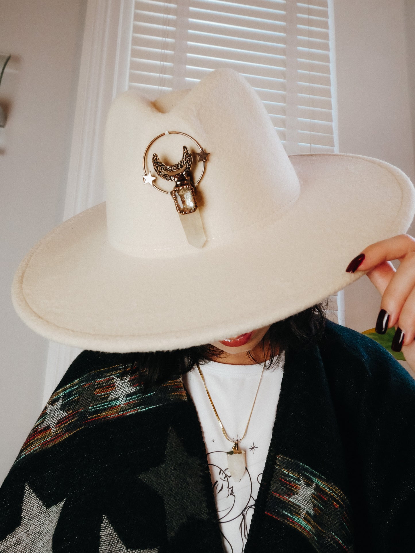 Arcana Amulet Hat – Cream Quartz Moon & Star Charm (Adjustable)