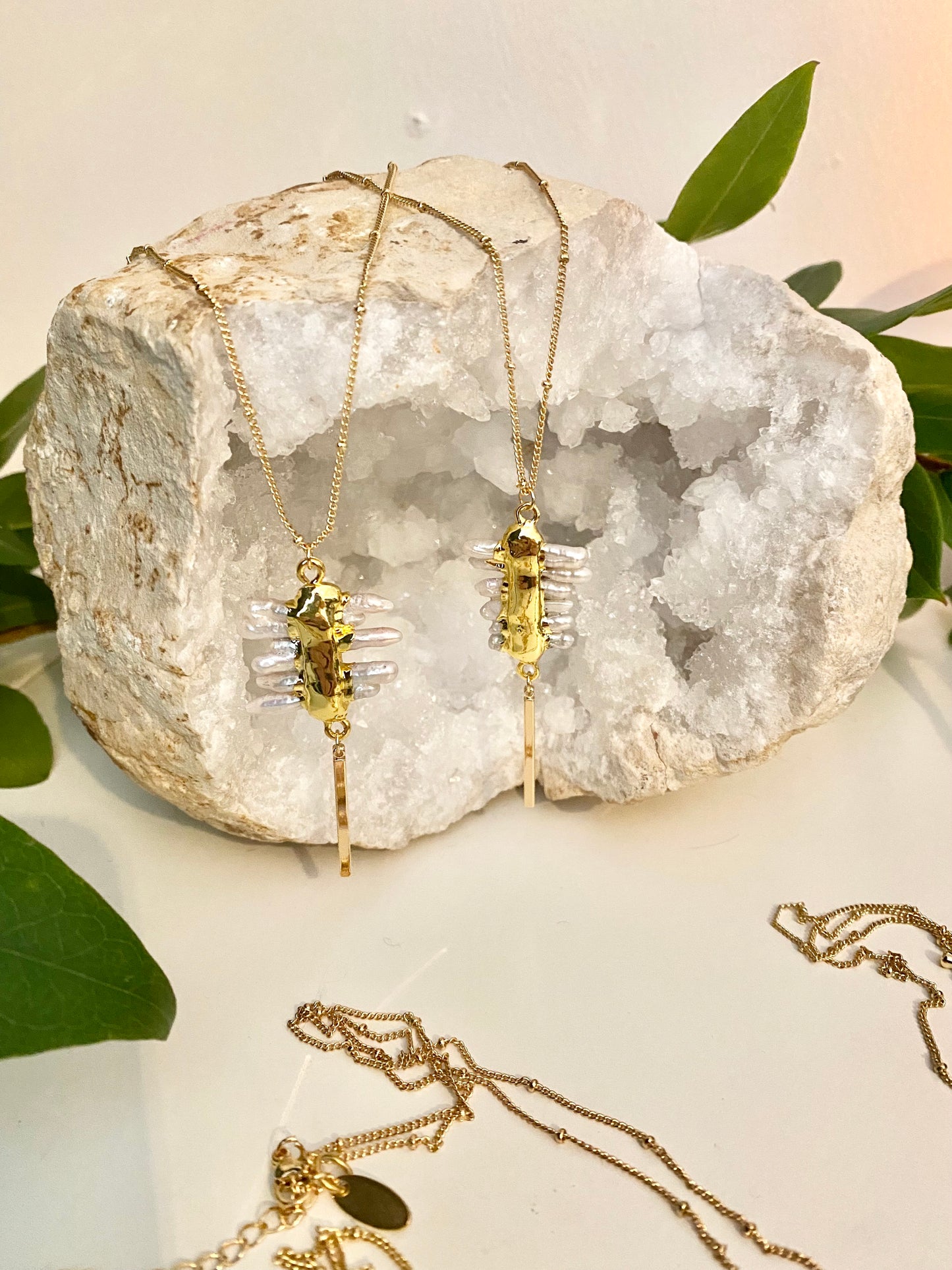 Natural fresh water pearl gold drape necklace