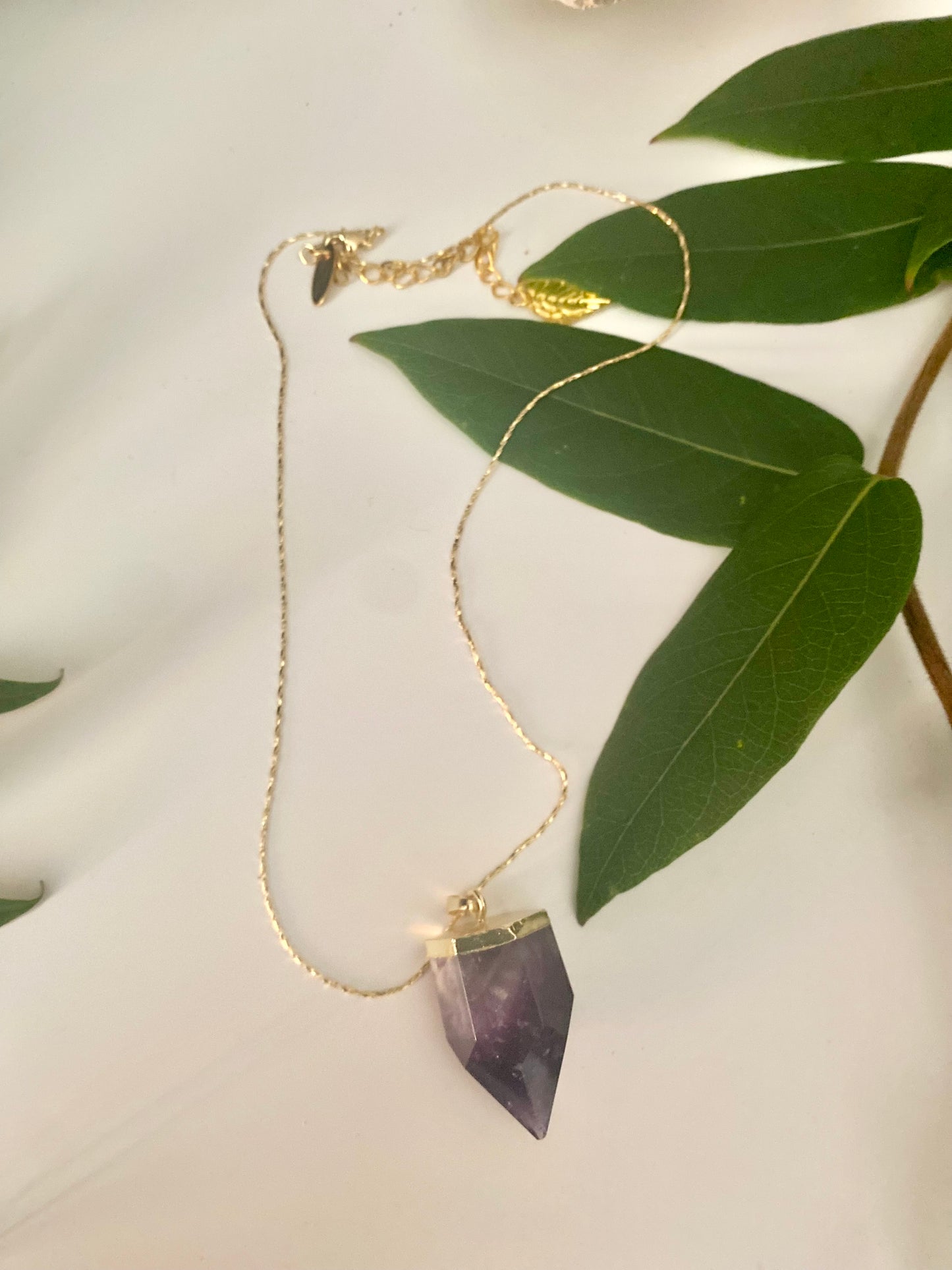 Amethyst bullet point necklace in gold