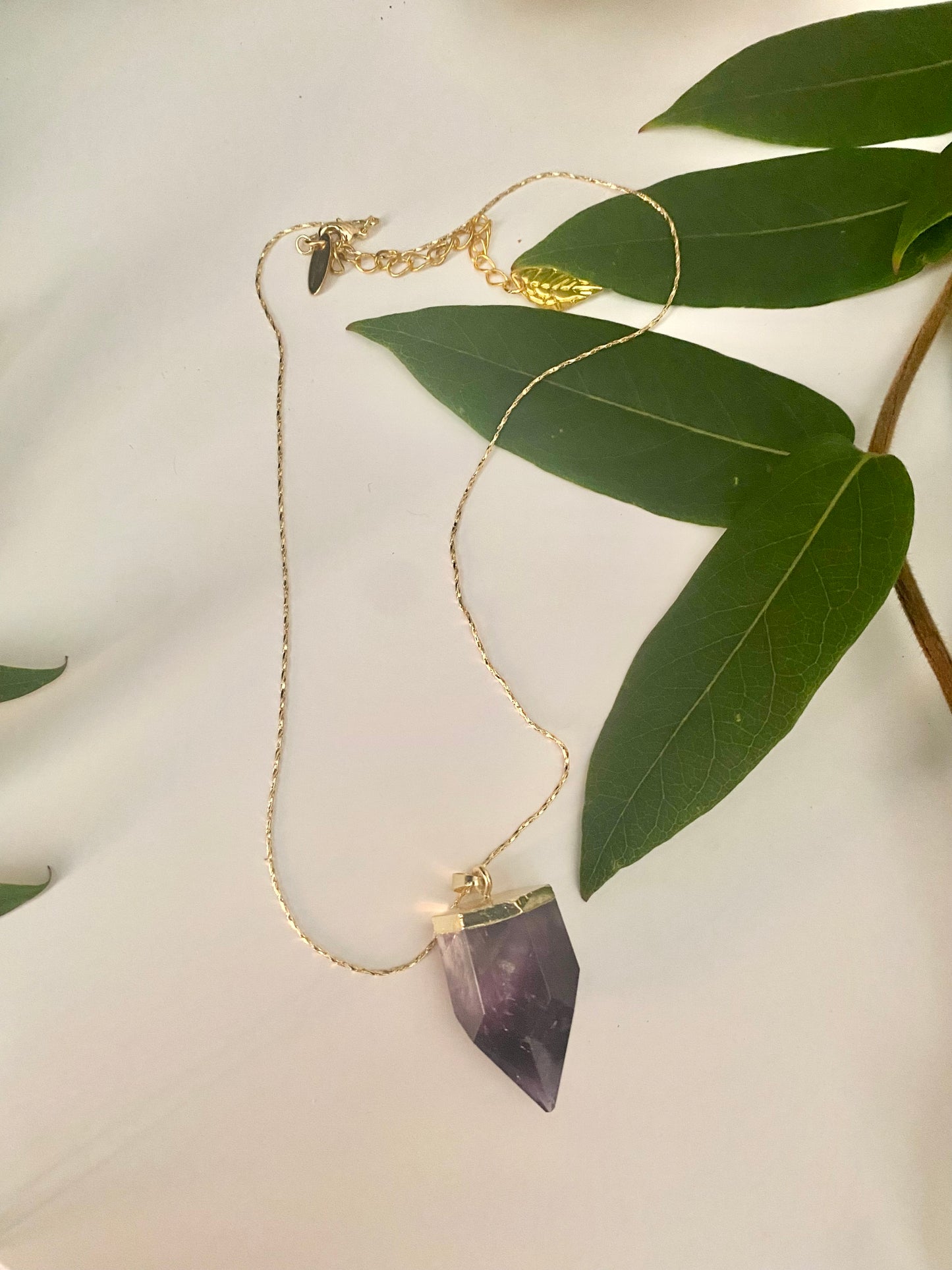Amethyst bullet point necklace in gold