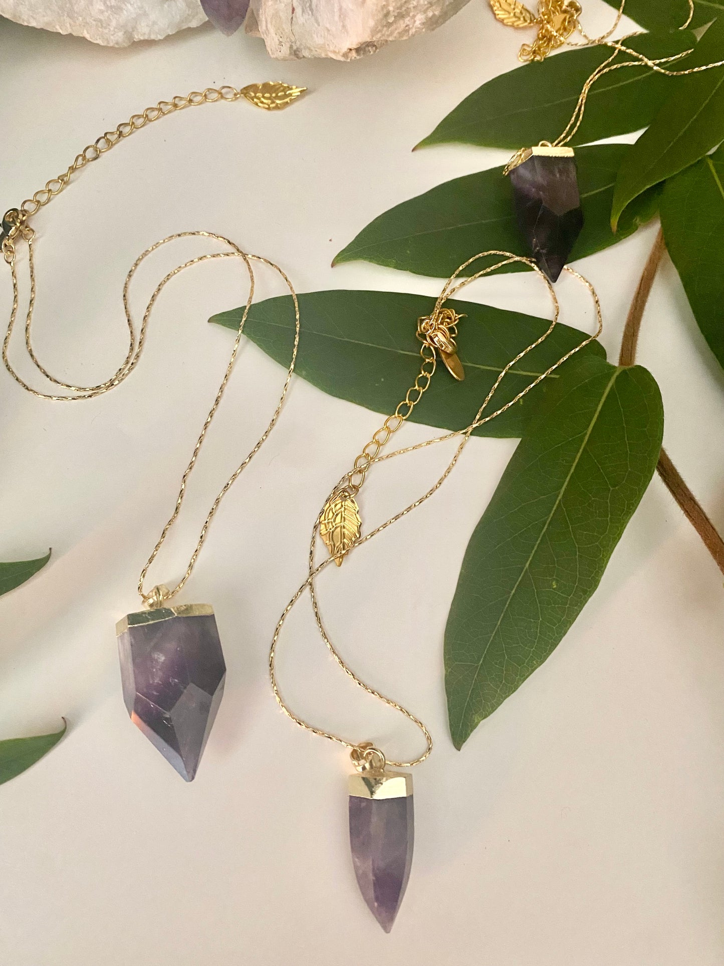 Amethyst bullet point necklace in gold