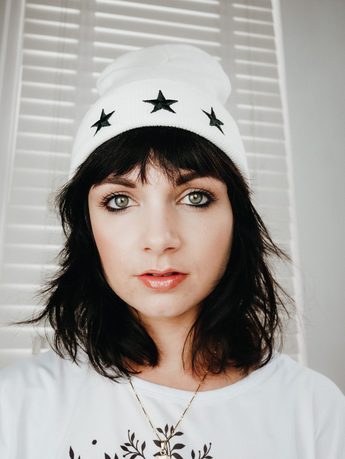 White star wool beanie hat