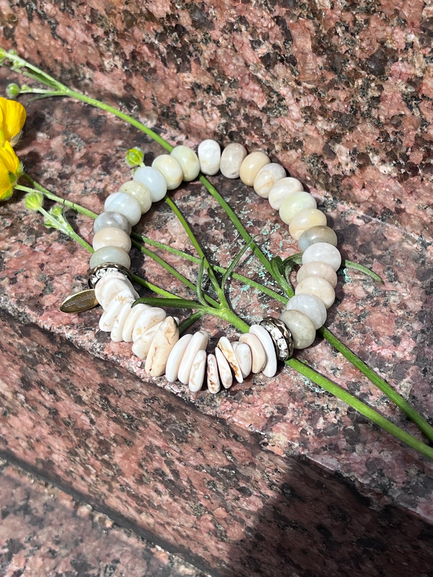 Amazonite & Howlite Healing Crystal Stretch Bracelet – Calming Energy & Balance
