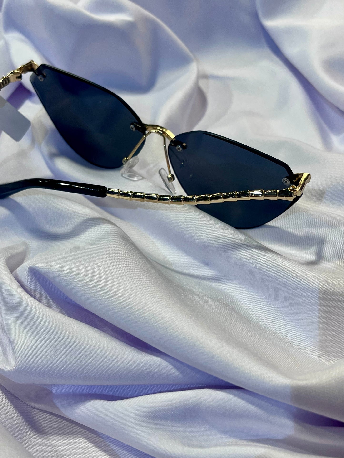 Selena Snake Detail Cat-Eye Sunglasses Black