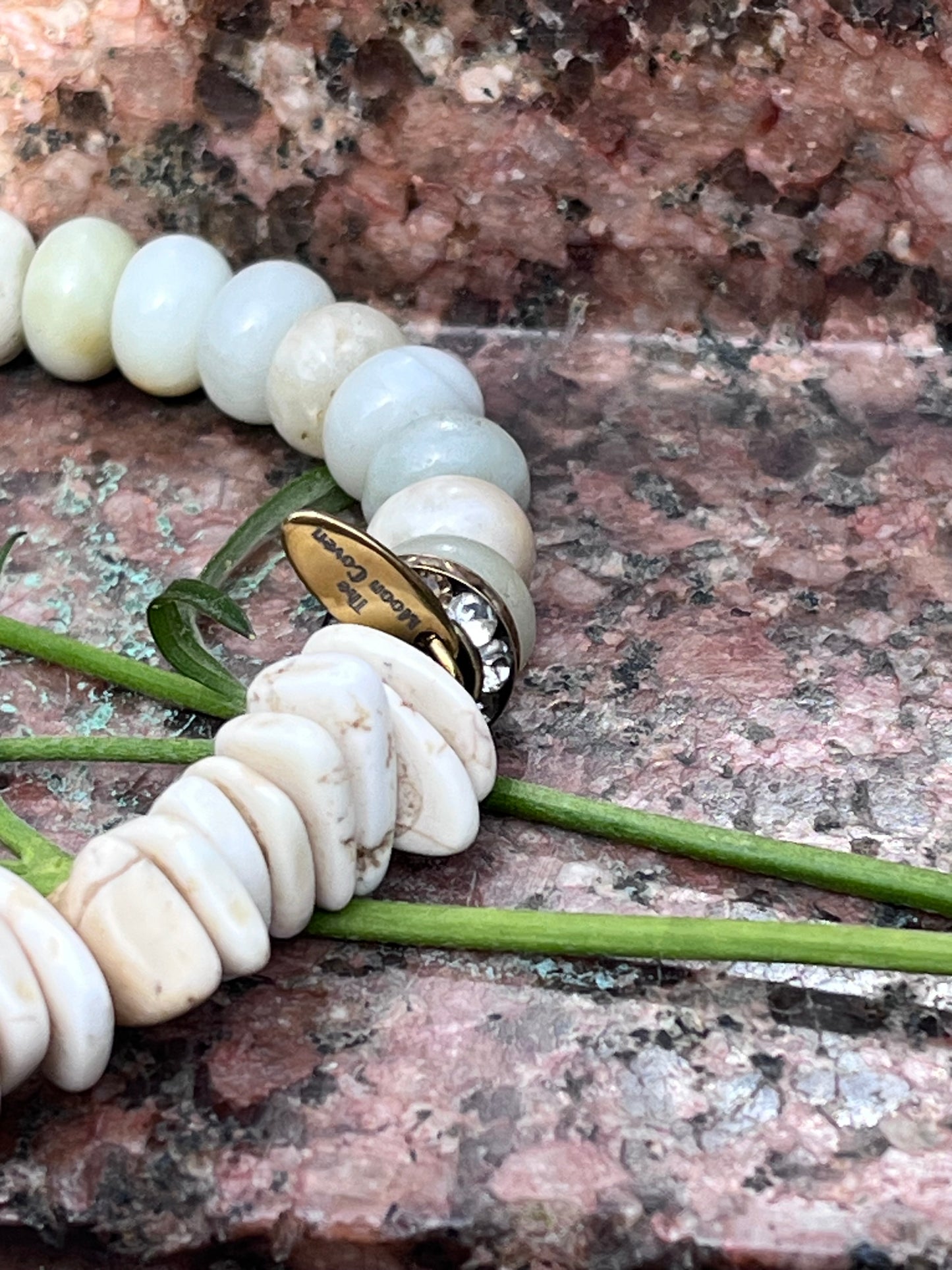 Amazonite & Howlite Healing Crystal Stretch Bracelet – Calming Energy & Balance