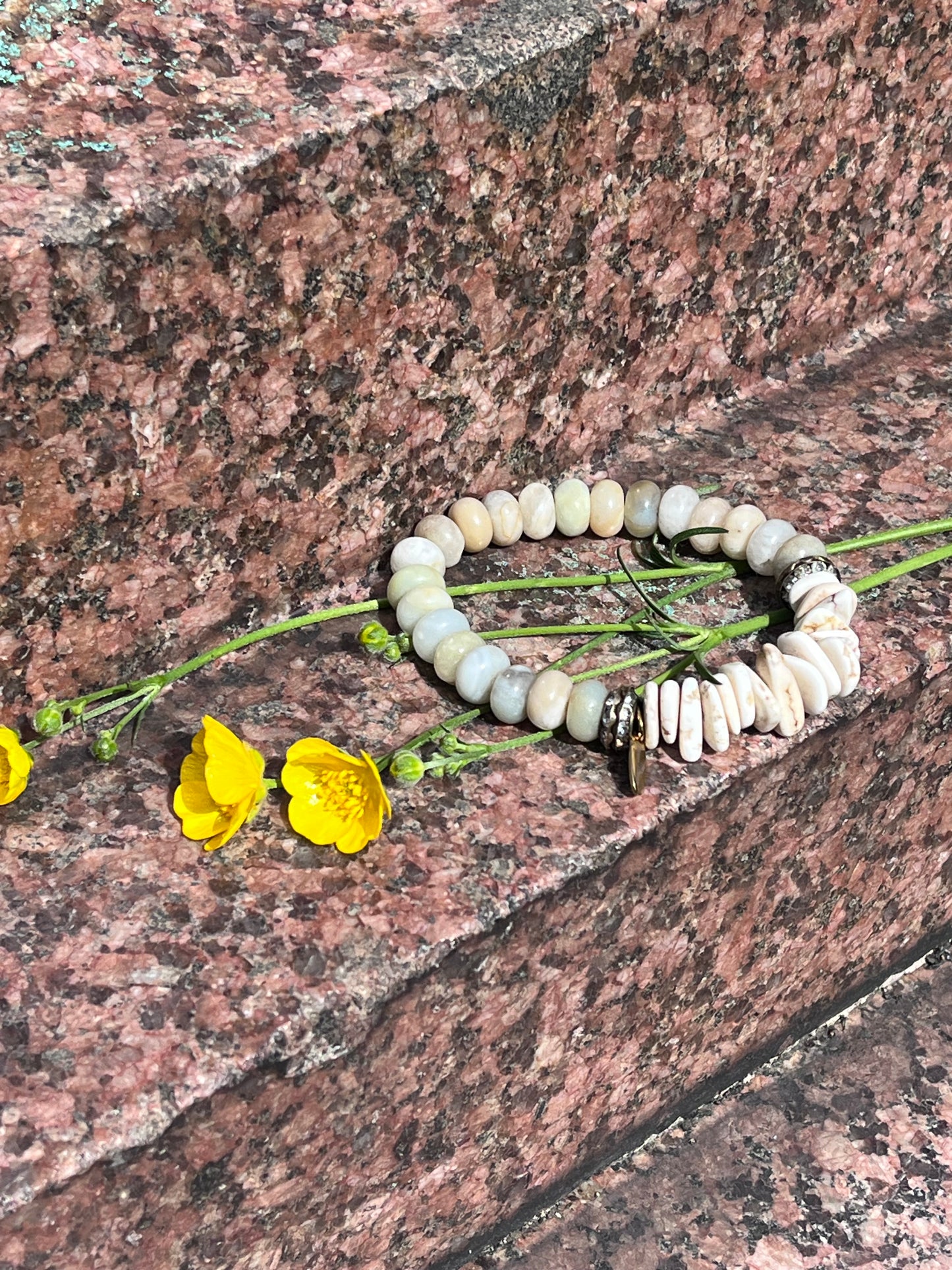 Amazonite & Howlite Healing Crystal Stretch Bracelet – Calming Energy & Balance