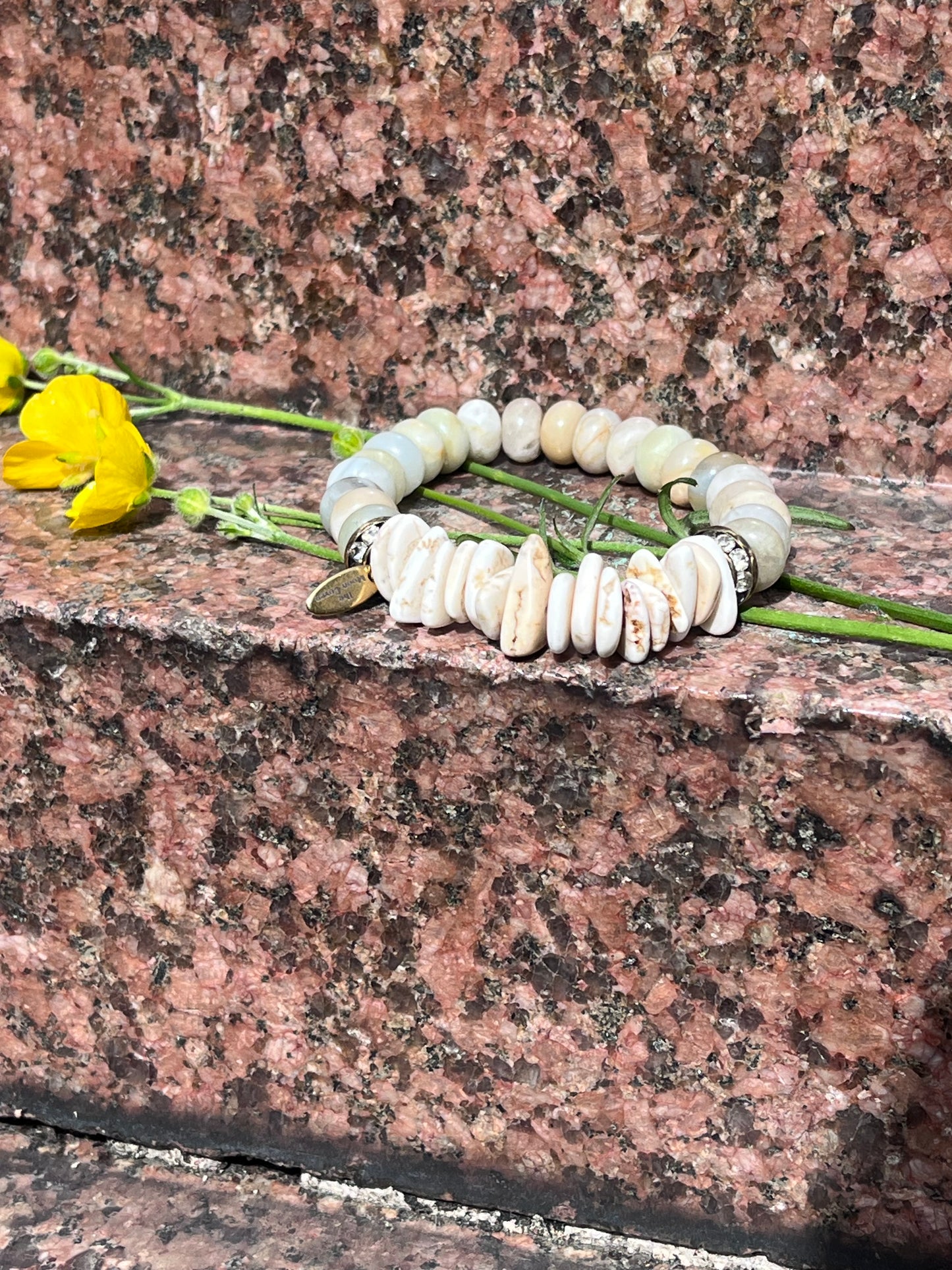 Amazonite & Howlite Healing Crystal Stretch Bracelet – Calming Energy & Balance