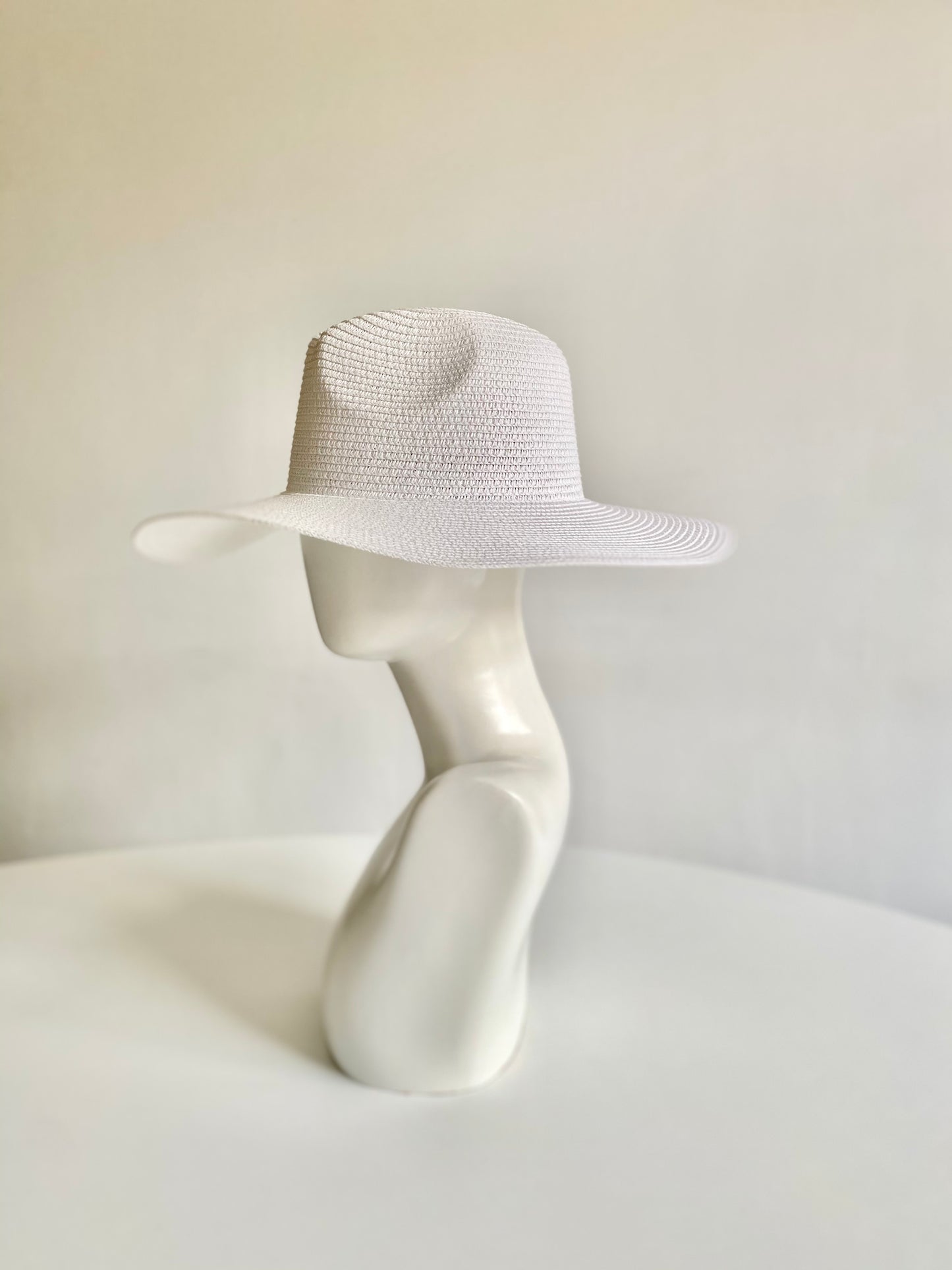 Summer Basics Wide Brim Fedora – White