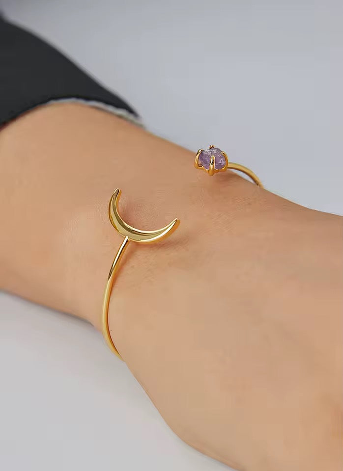Amethyst Crescent Moon Cuff – Intuition, Calm & Feminine Energy