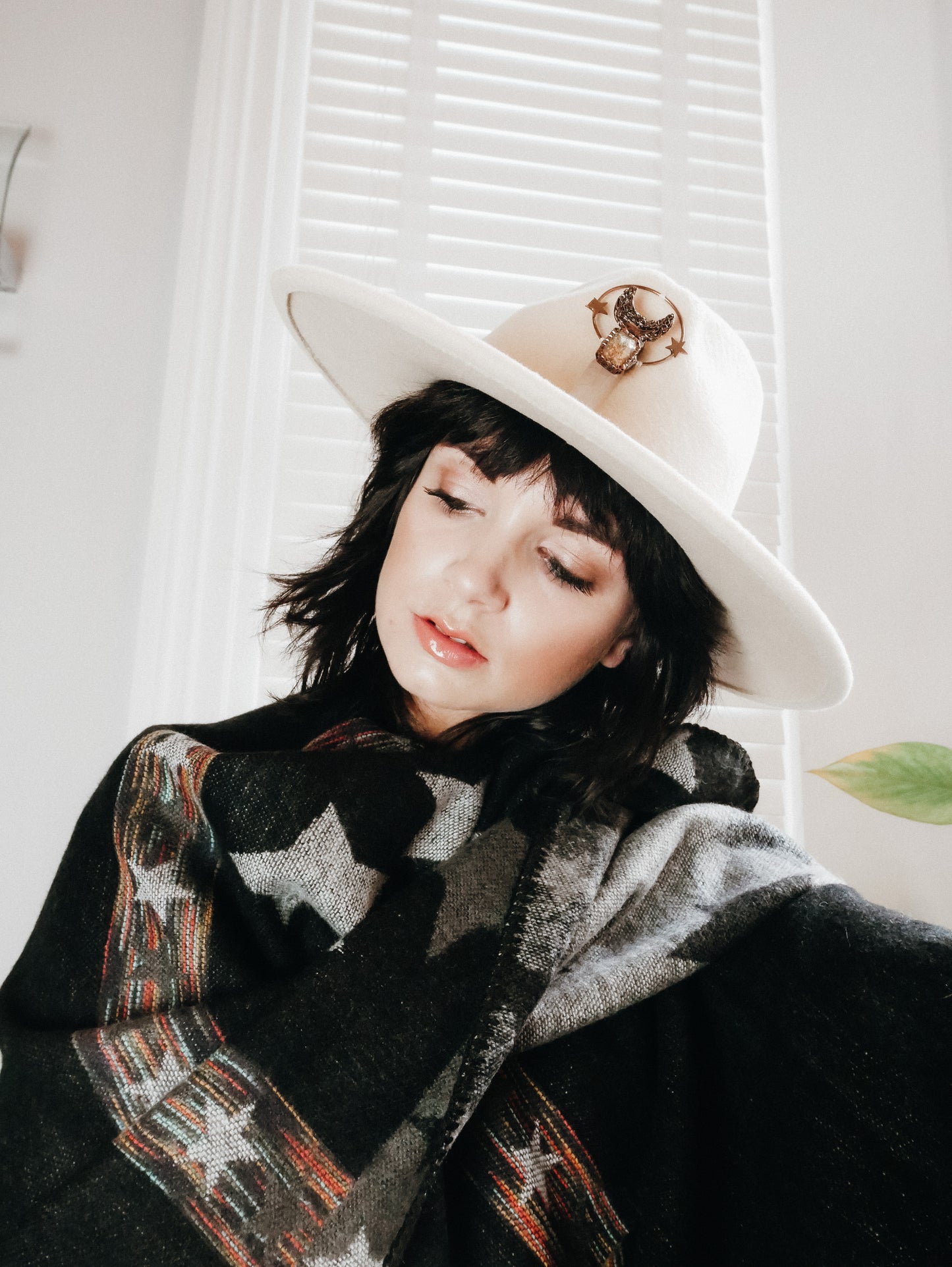 Black and grey star print kimono shawl