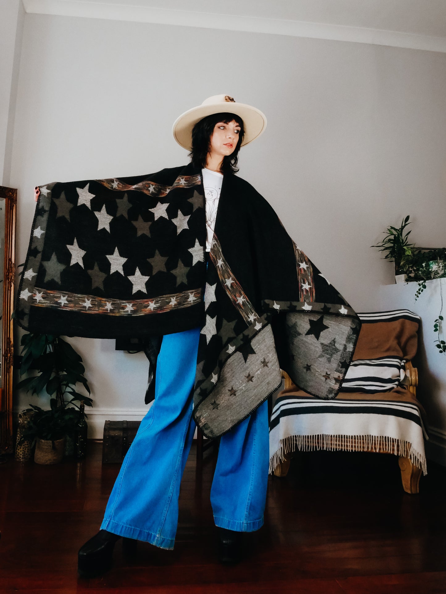 Black and grey star print kimono shawl