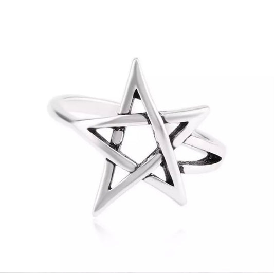 Silver Wiccan pentagram star ring